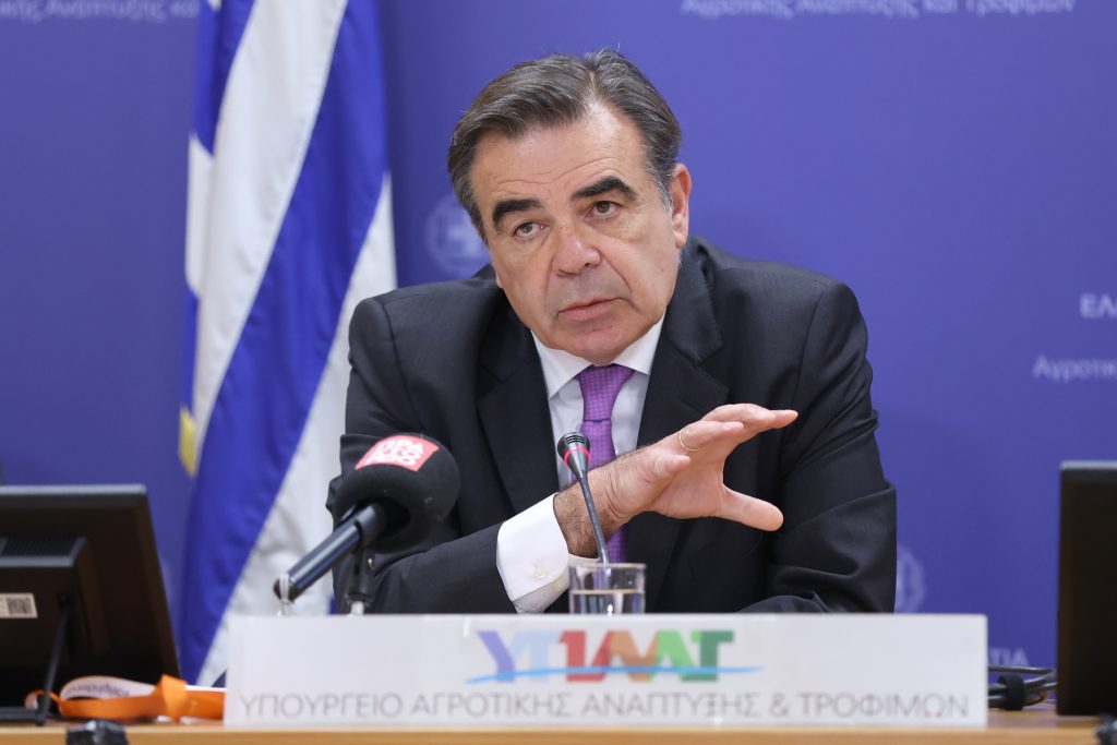 Μαργαρίτης Σχοινάς: «Βάζουμε τάξη στη βιολογική παραγωγή – Καμία ανοχή στην παραβατικότητα, προστατεύουμε τους καταναλωτές και τους έντιμους παραγωγούς»