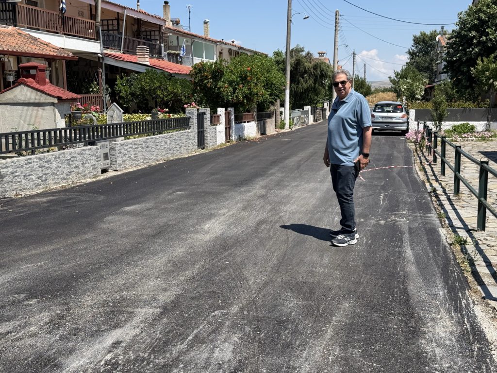 Αυτοψία Εσκίογλου στα έργα αποκατάστασης και ασφαλτόστρωσης οδικών αξόνων στα Φάρσαλα