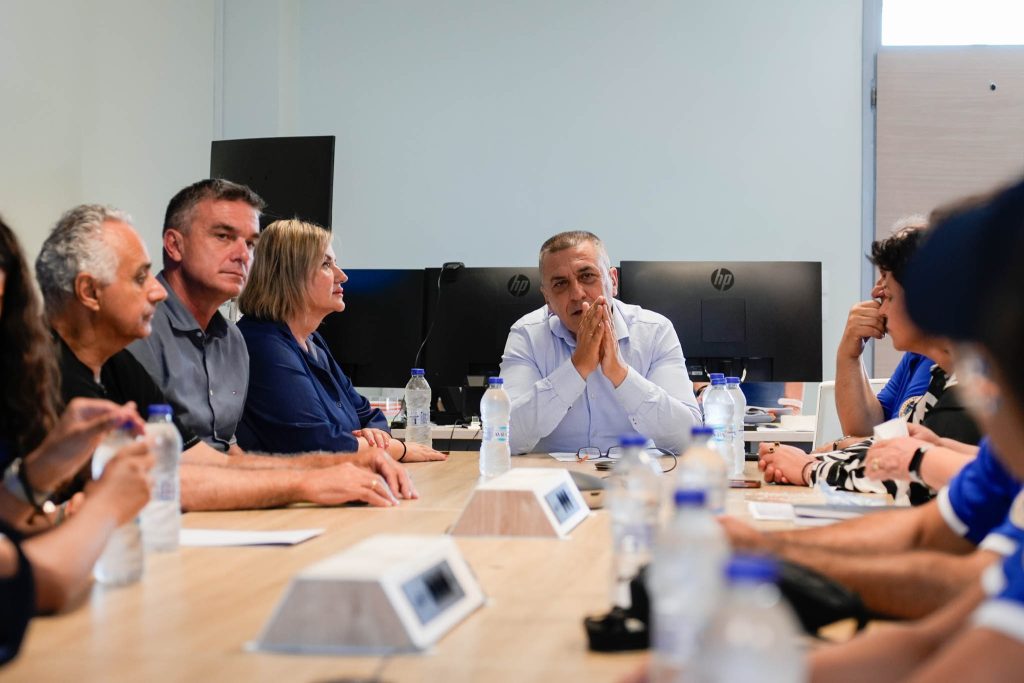 Στην Περιφέρεια Θεσσαλίας ομογενείς φοιτητές του Αμερικανοελληνικού Ινστιτούτου