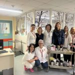 Η Αντιπεριφερειάρχης Υγείας, Πρόνοιας και Εθελοντισμού Α. Κομήτσα συμμετείχε σε δράση του Συλλόγου Καρκινοπαθών Λάρισας στο ΠΓΝΛ